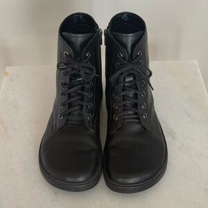 Peerko black leather barefoot boots size 39